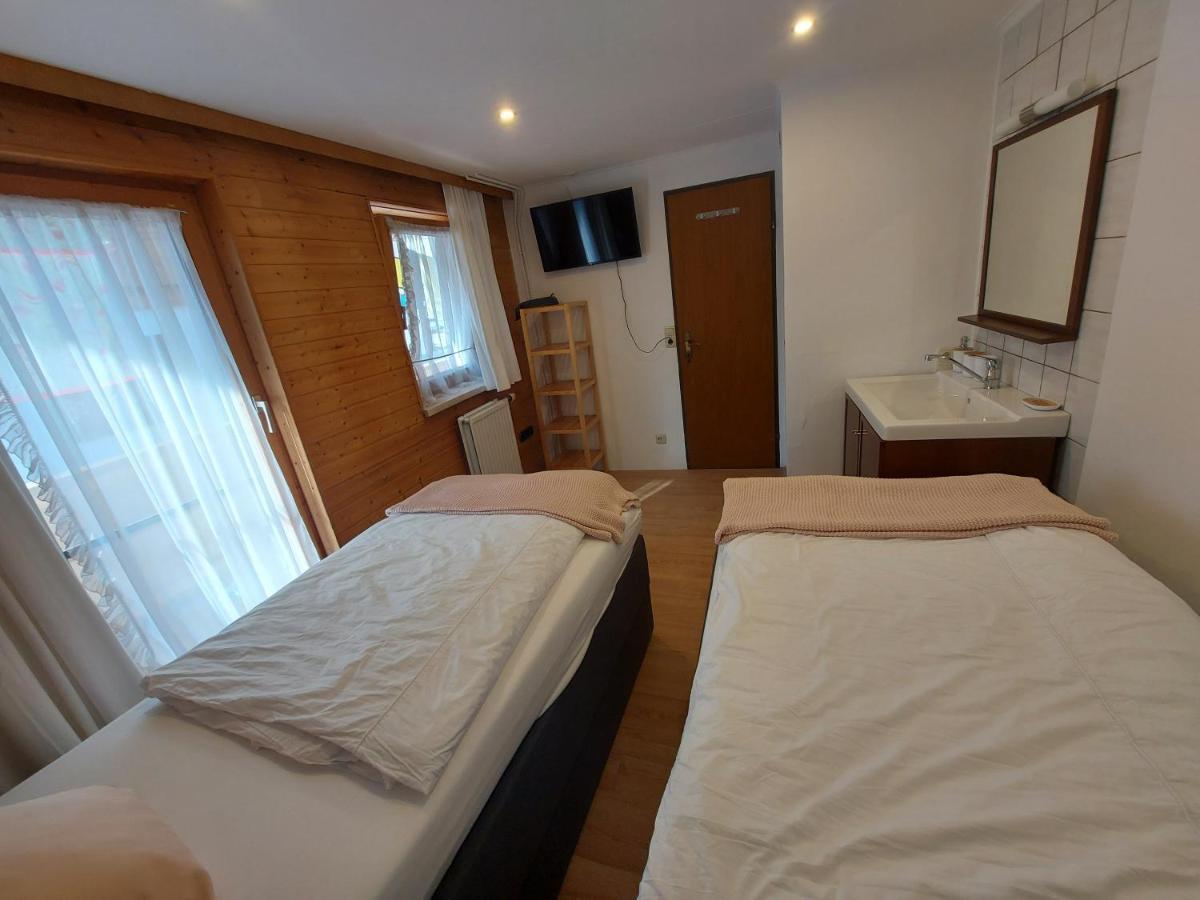 Zum Schneider Bed & Breakfast Finkenberg